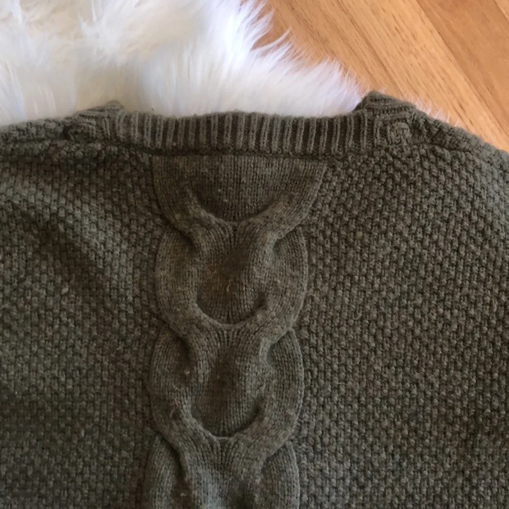 Vintage J Crew cable knit wool blend sweater